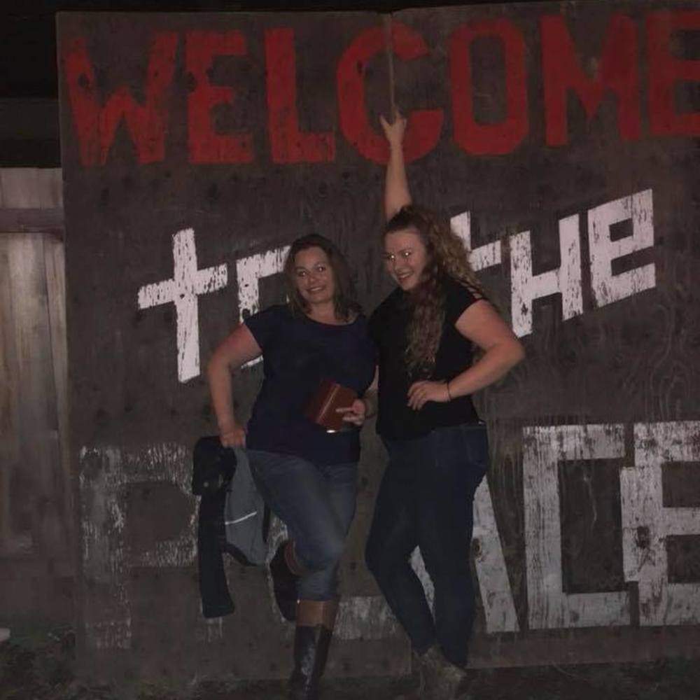 Meet your Posher, Laurel